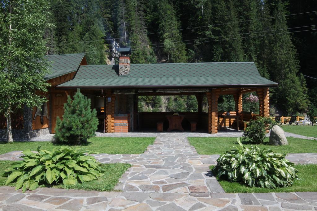 Forest House Tatariv Kültér fotó
